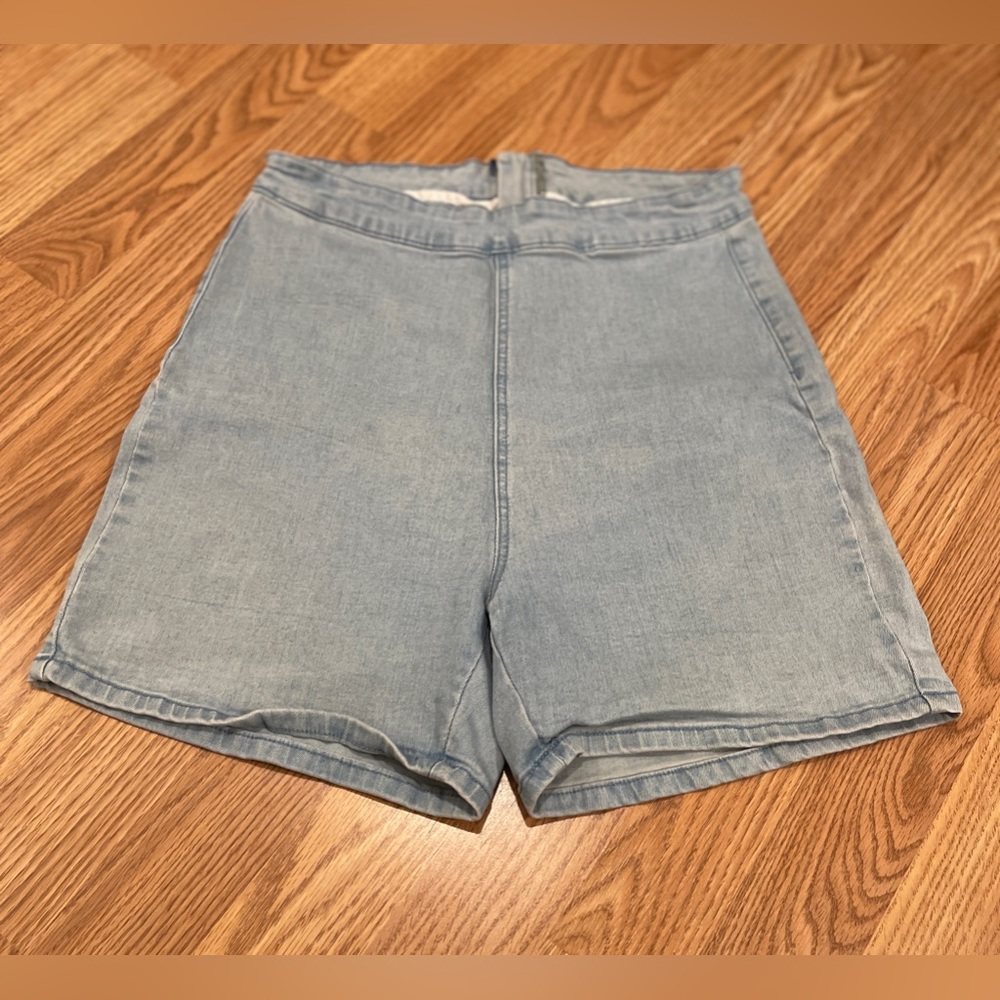SHEIN High Waisted Denim shorts
